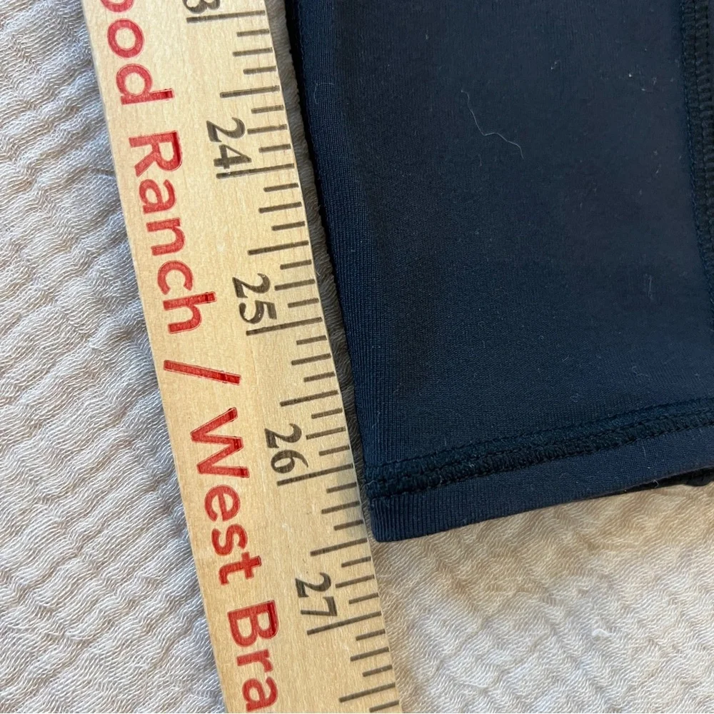 Athleta Full Length Leggings with Side Zippered Pockets EUC - Picture 6 of 8